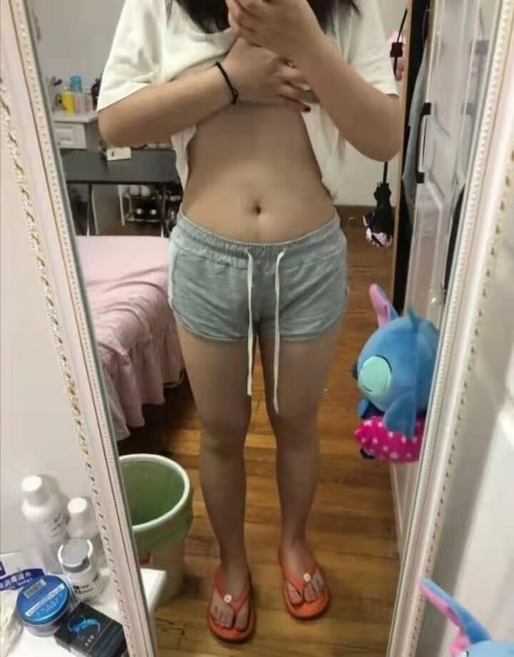 肉嘟嘟圆脸妹子